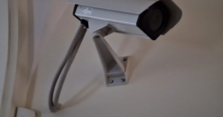 Caméra de surveillance extérieure sans fil